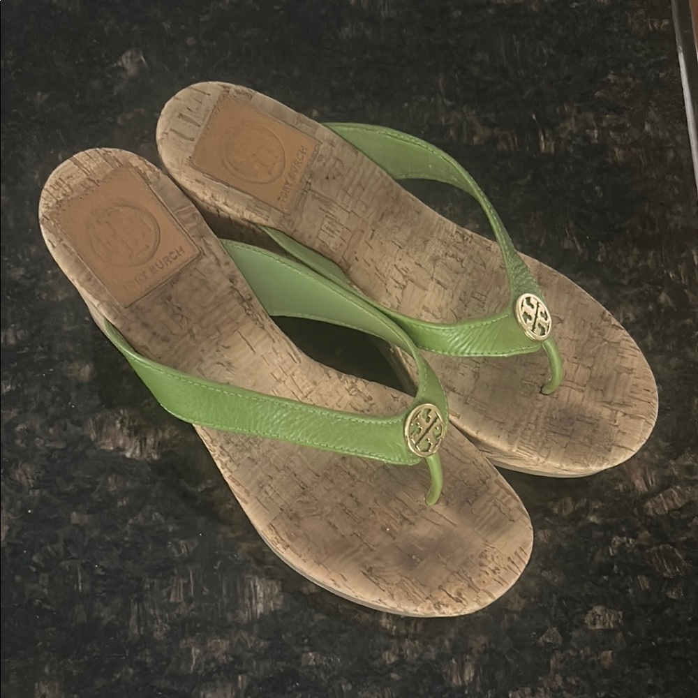 🌿Tory Burch Lime Green Cork Sandals🌿